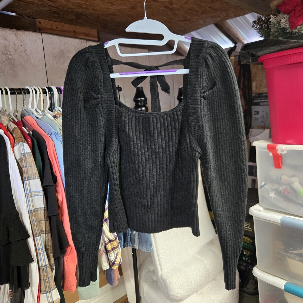 Entro Black Ribbed Sweater with Puff Sleeves